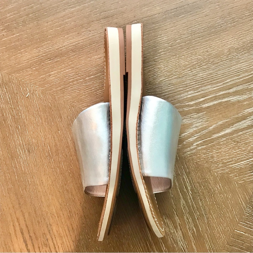 OluKai NOHIE OLU Silver/Tan Women's Leather Slides Sandals size 7 - Picture 7 of 8